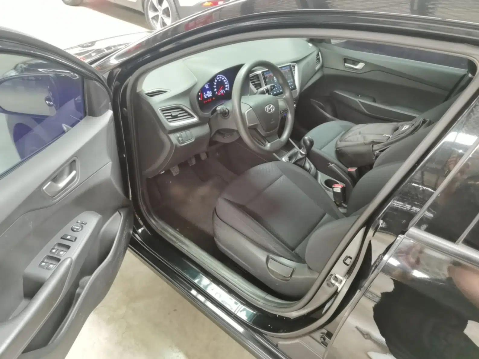 Hyundai Verna (new generation) 2016 1.4L Manual Cool Edition GLS — миниатюра 19