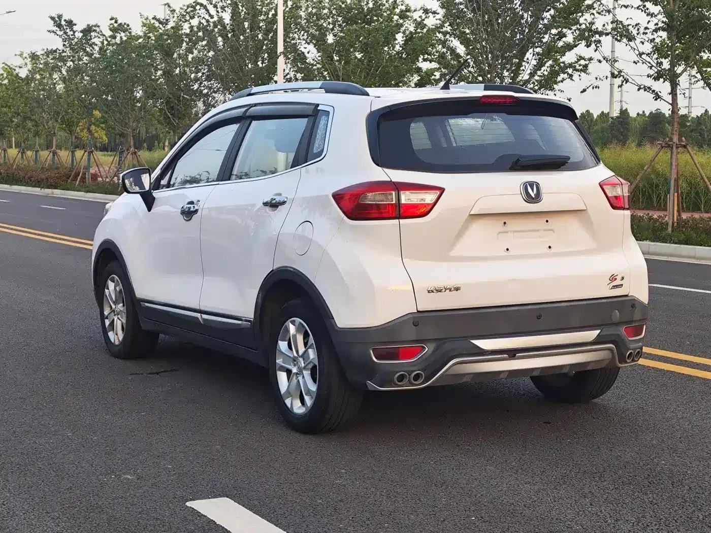 Changan CS15 2016 1.5L Manual Fashion Edition — миниатюра 6