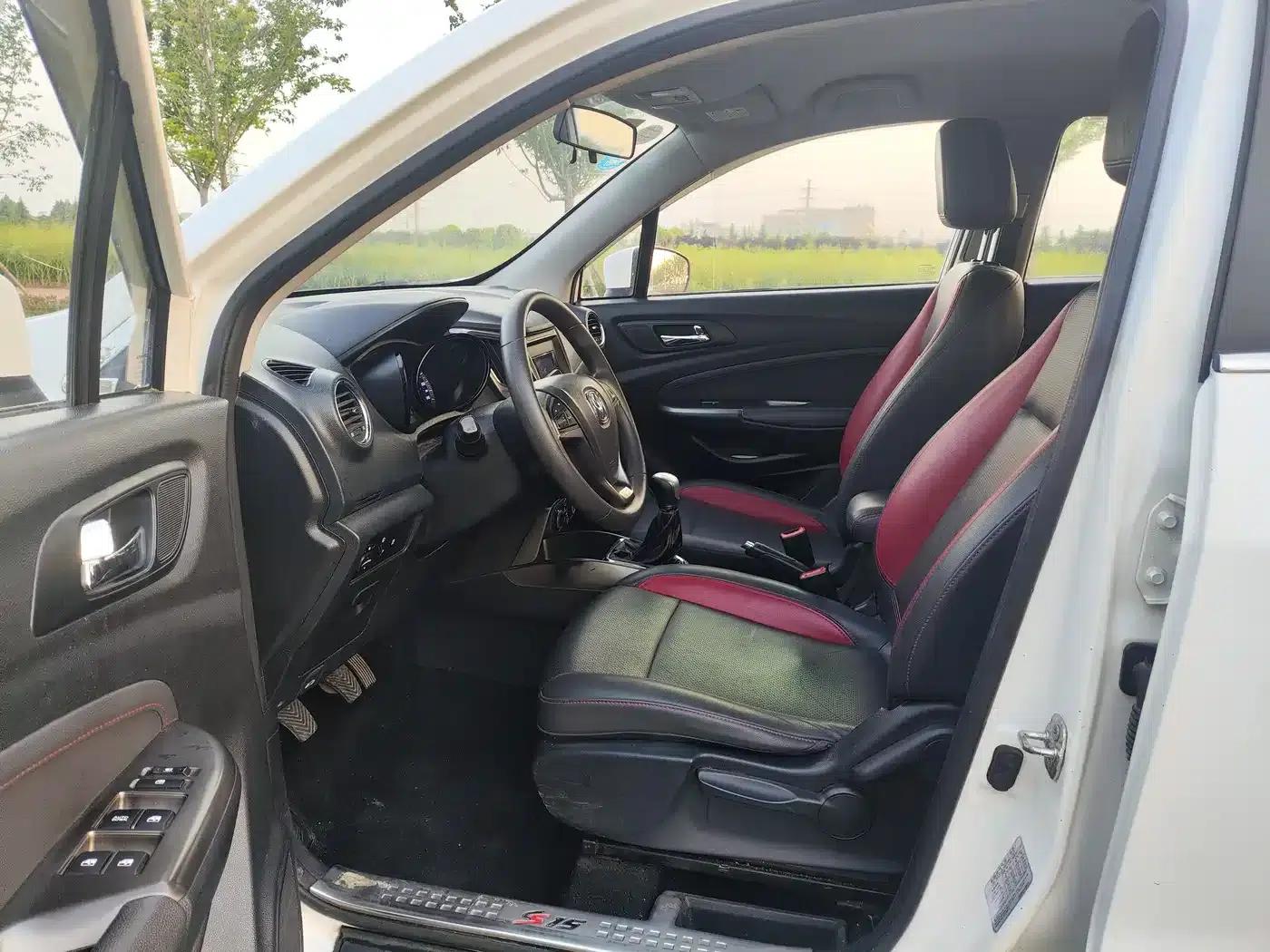 Changan CS15 2016 1.5L Manual Fashion Edition — миниатюра 9