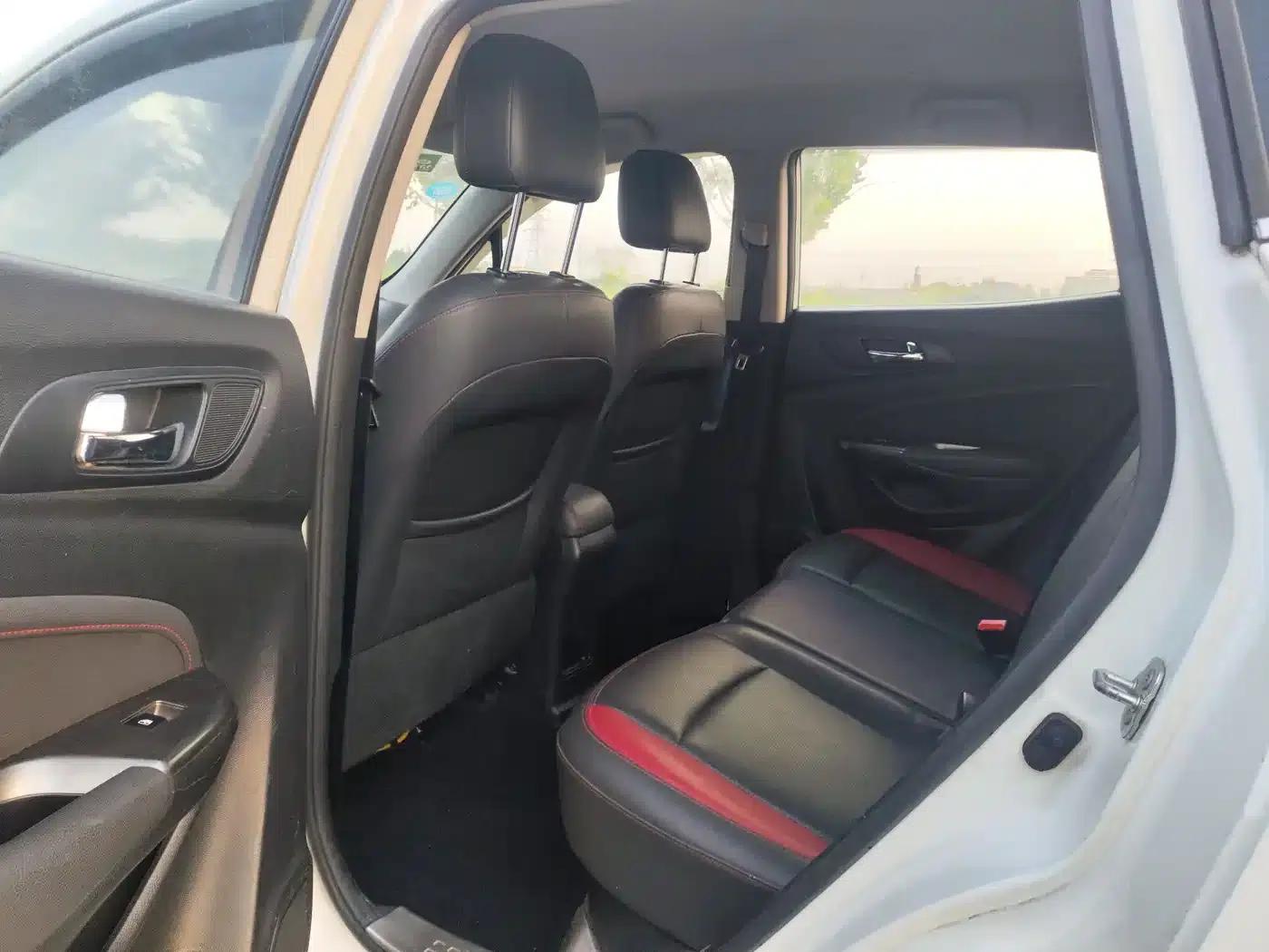 Changan CS15 2016 1.5L Manual Fashion Edition — миниатюра 10