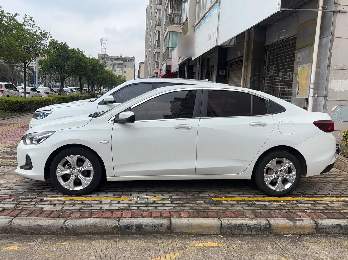 Chevrolet Cavalier 2020 325T Automatic Enjoyment Edition — миниатюра 4