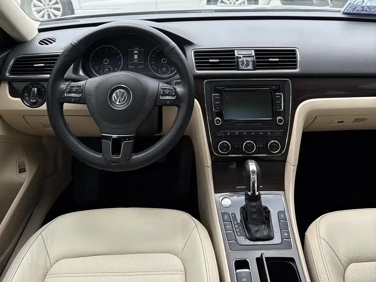 2014 Passat 1.8TSI DSG Royal Edition — миниатюра 9