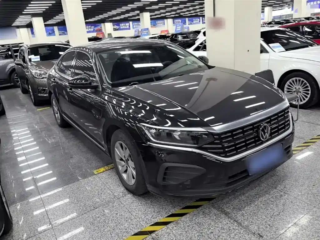 2025 Passat Outstanding Edition 280TSI Business Version — миниатюра 4