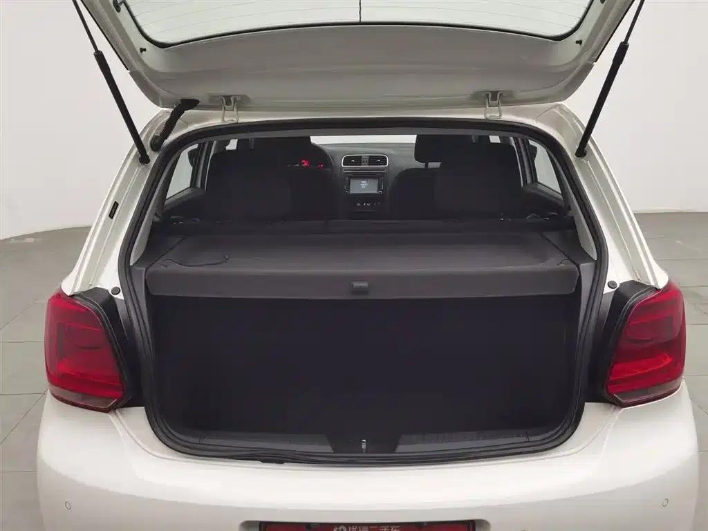 2013 Polo 1.6L Manual Comfort Edition — миниатюра 16