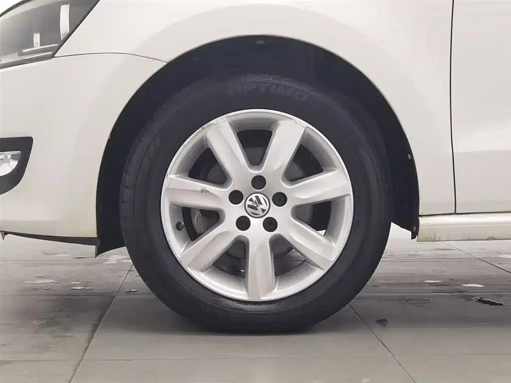 2013 Polo 1.6L Manual Comfort Edition — миниатюра 17