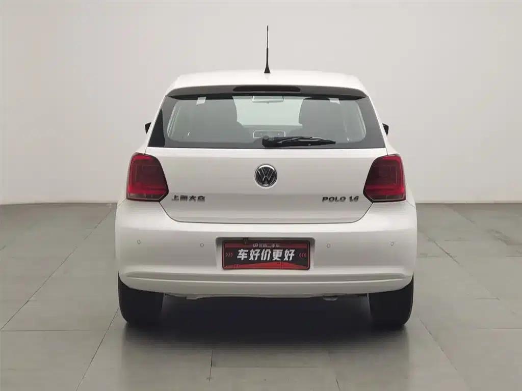 2013 Polo 1.6L Manual Comfort Edition — миниатюра 4