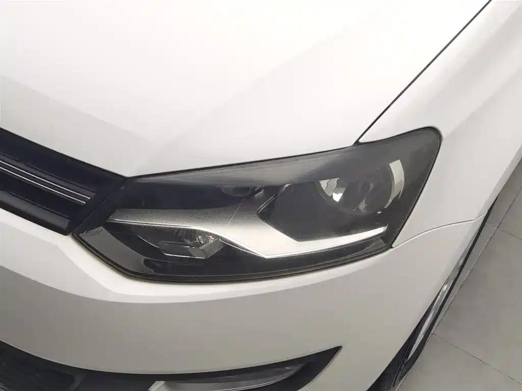 2013 Polo 1.6L Manual Comfort Edition — миниатюра 7