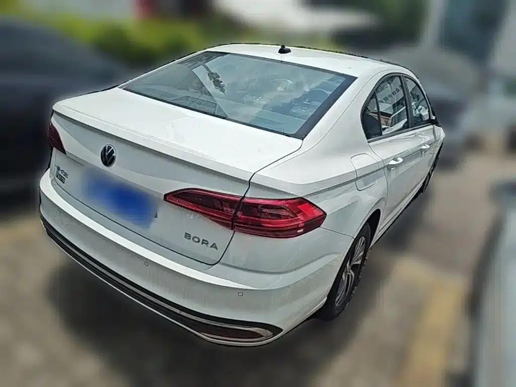 2025 Volkswagen Bora Facelift 200TSI DSG Joyful Navigation Edition — миниатюра 12