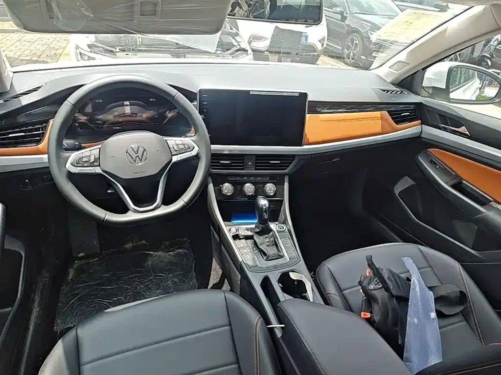 2025 Volkswagen Bora Facelift 200TSI DSG Joyful Navigation Edition — миниатюра 16