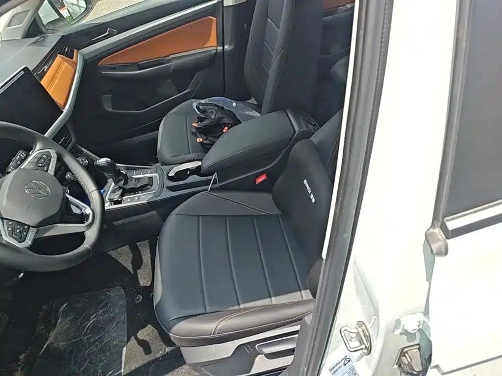 2025 Volkswagen Bora Facelift 200TSI DSG Joyful Navigation Edition — миниатюра 22