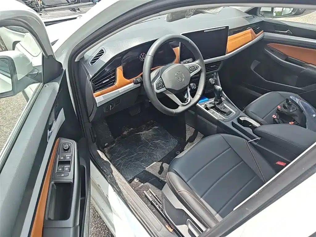 2025 Volkswagen Bora Facelift 200TSI DSG Joyful Navigation Edition — миниатюра 23