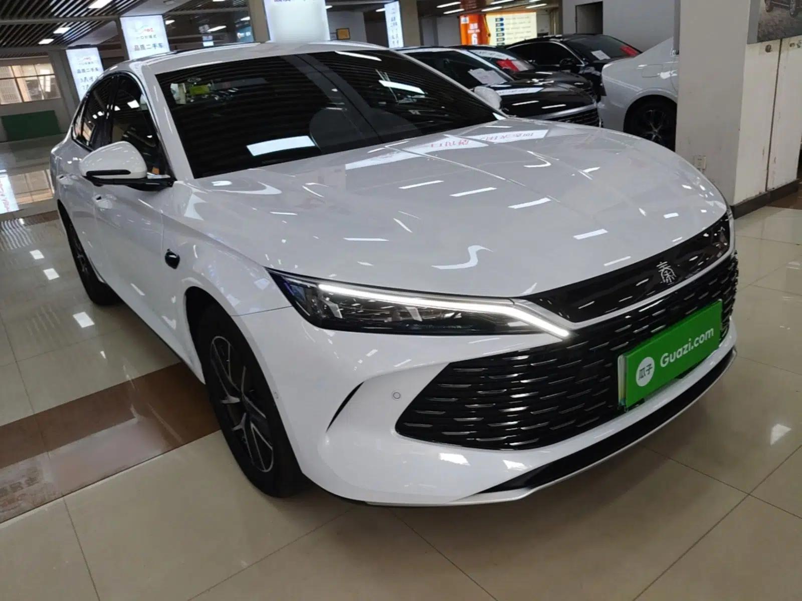 BYD Qin L 2025 DM-i Smart Drive 120KM Superior Model — миниатюра 3