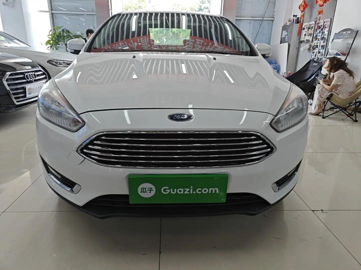 Ford Focus 2017 Sedan 1.6L Automatic Fashion Edition Smart Drive Version — миниатюра 2
