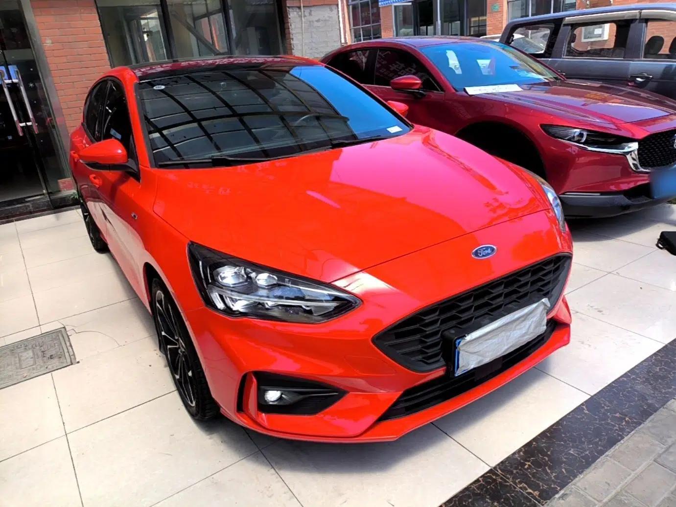 Ford Focus 2020 Sedan EcoBoost 180 Automatic ST Line — миниатюра 3