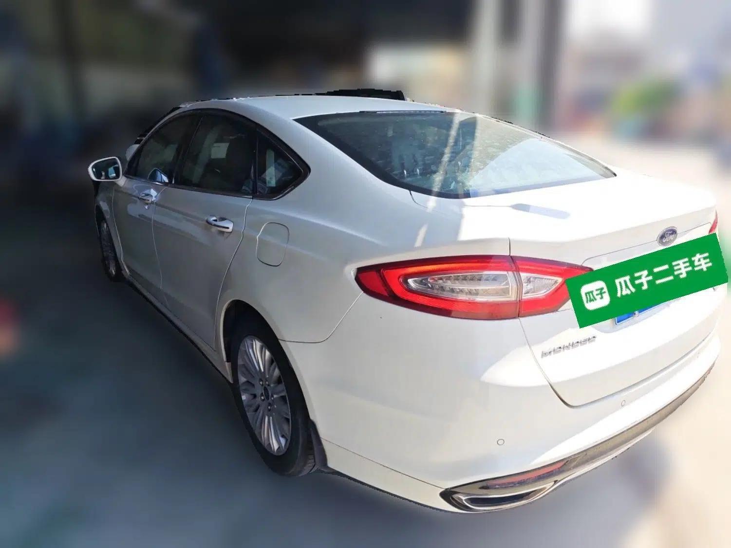 Ford Mondeo 2013 2.0L GTDi 200 Luxury Model — миниатюра 4