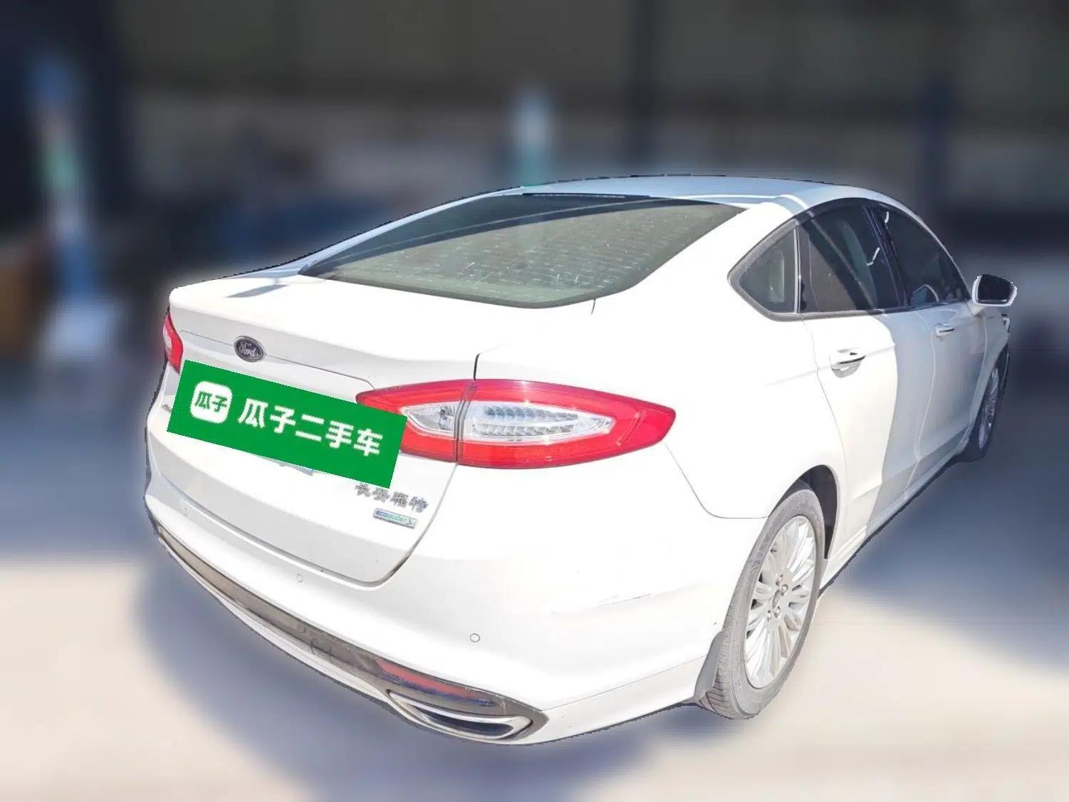 Ford Mondeo 2013 2.0L GTDi 200 Luxury Model — миниатюра 6