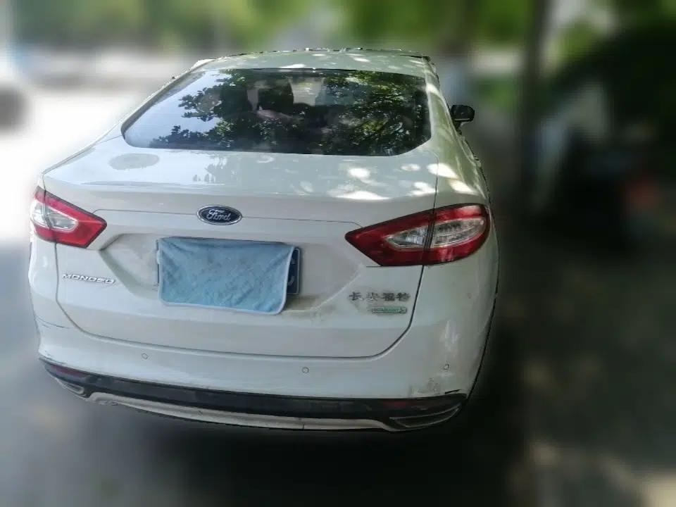 Ford Mondeo 2013 1.5L GTDi180 Fashion Edition — миниатюра 5
