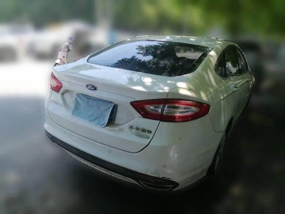 Ford Mondeo 2013 1.5L GTDi180 Fashion Edition — миниатюра 6
