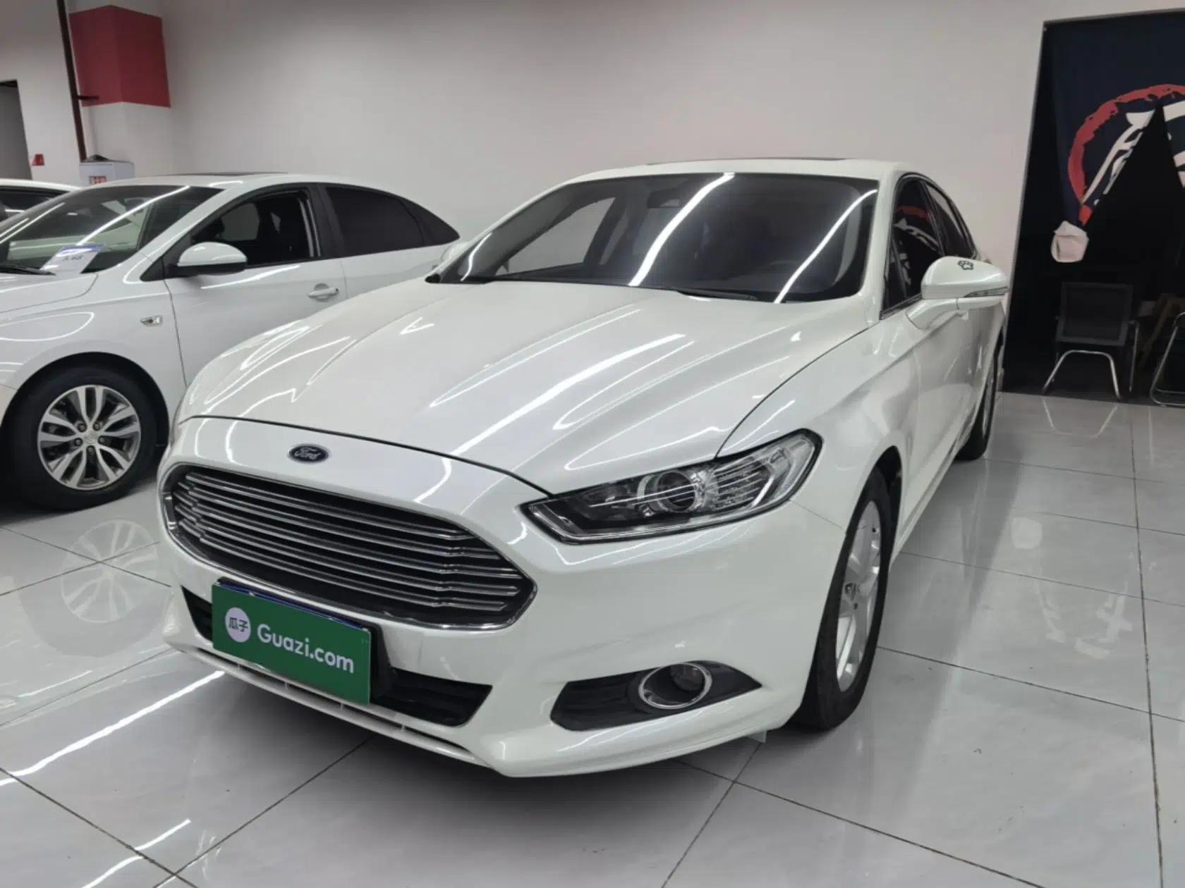 Ford Mondeo 2013 1.5L GTDi180 Fashion Edition — миниатюра 1