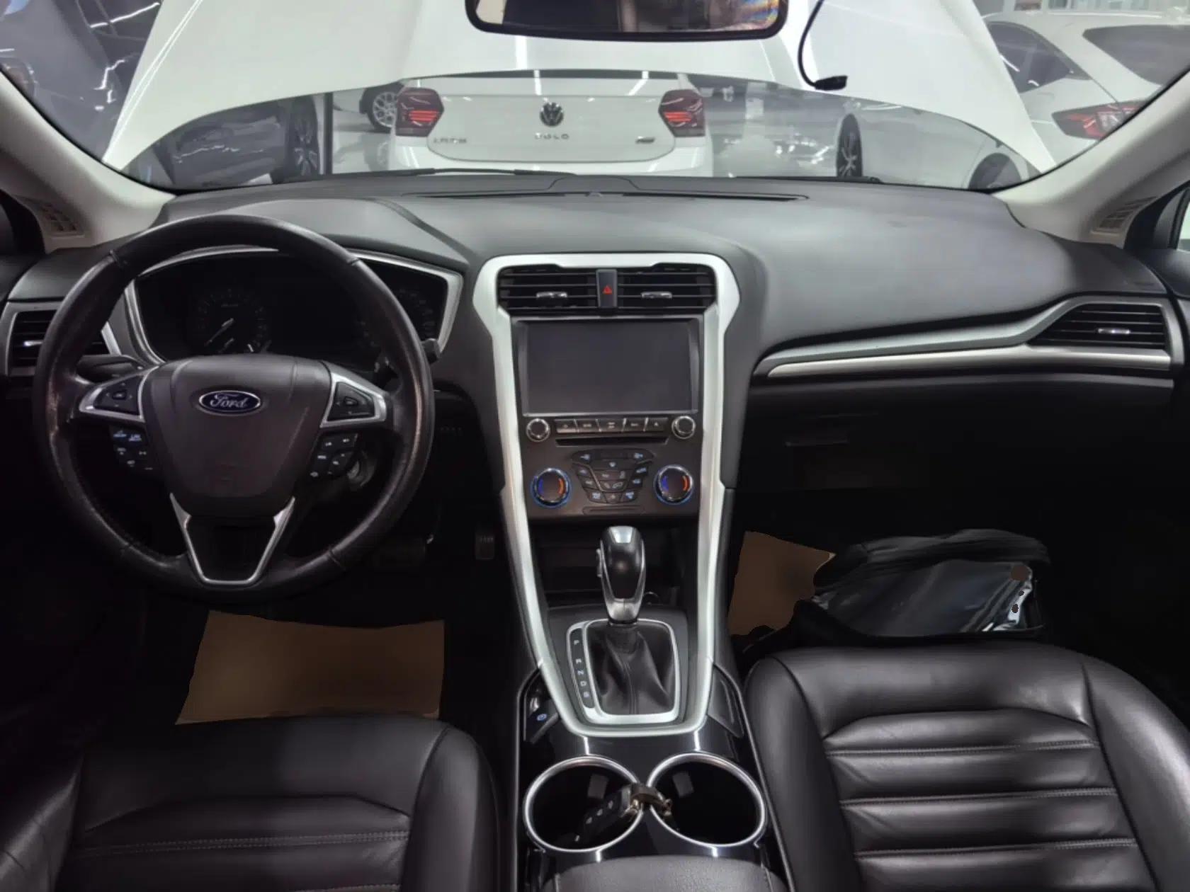Ford Mondeo 2013 1.5L GTDi180 Fashion Edition — миниатюра 13