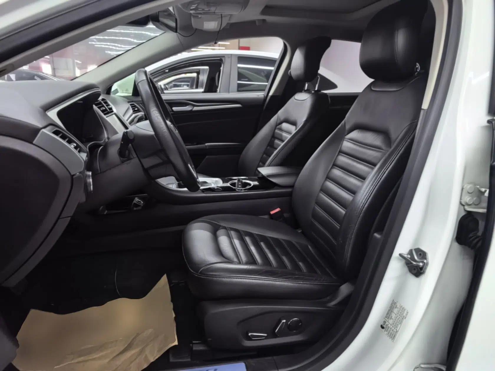 Ford Mondeo 2013 1.5L GTDi180 Fashion Edition — миниатюра 18