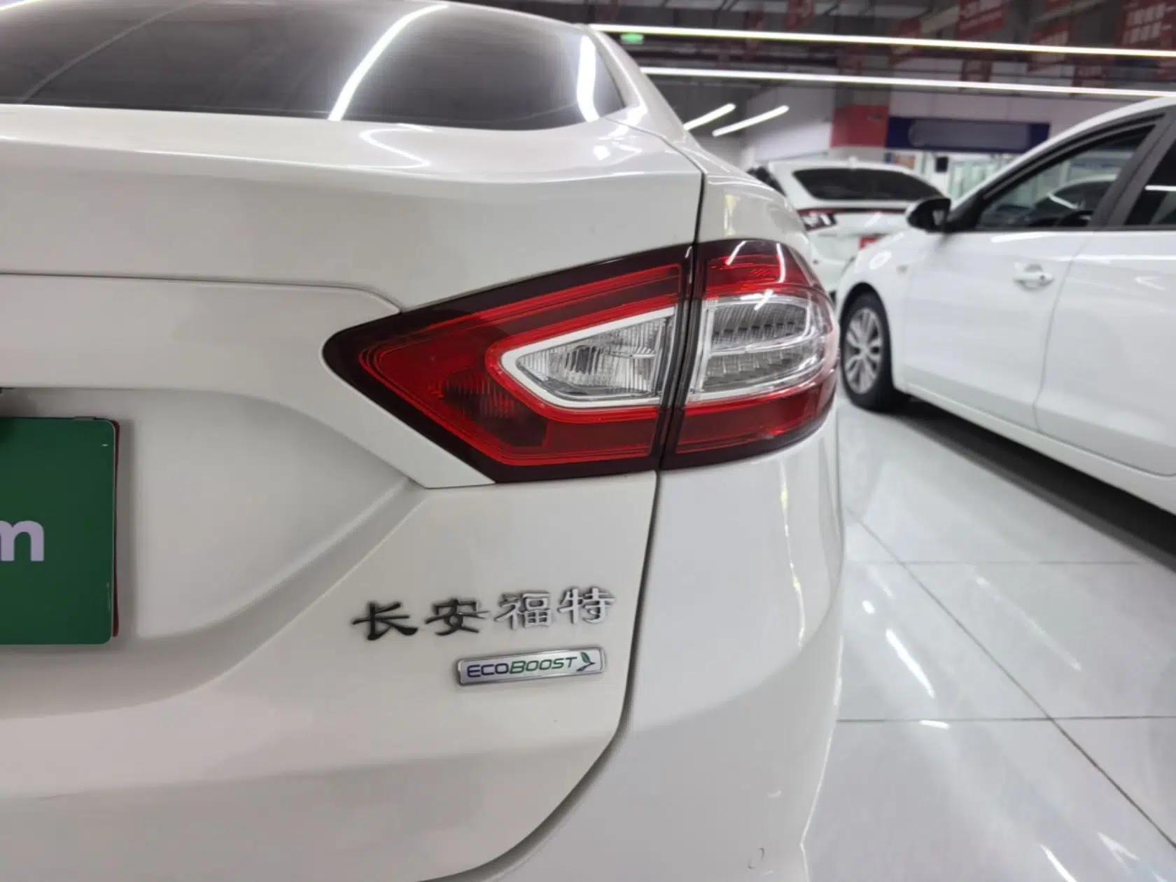 Ford Mondeo 2013 1.5L GTDi180 Fashion Edition — миниатюра 7