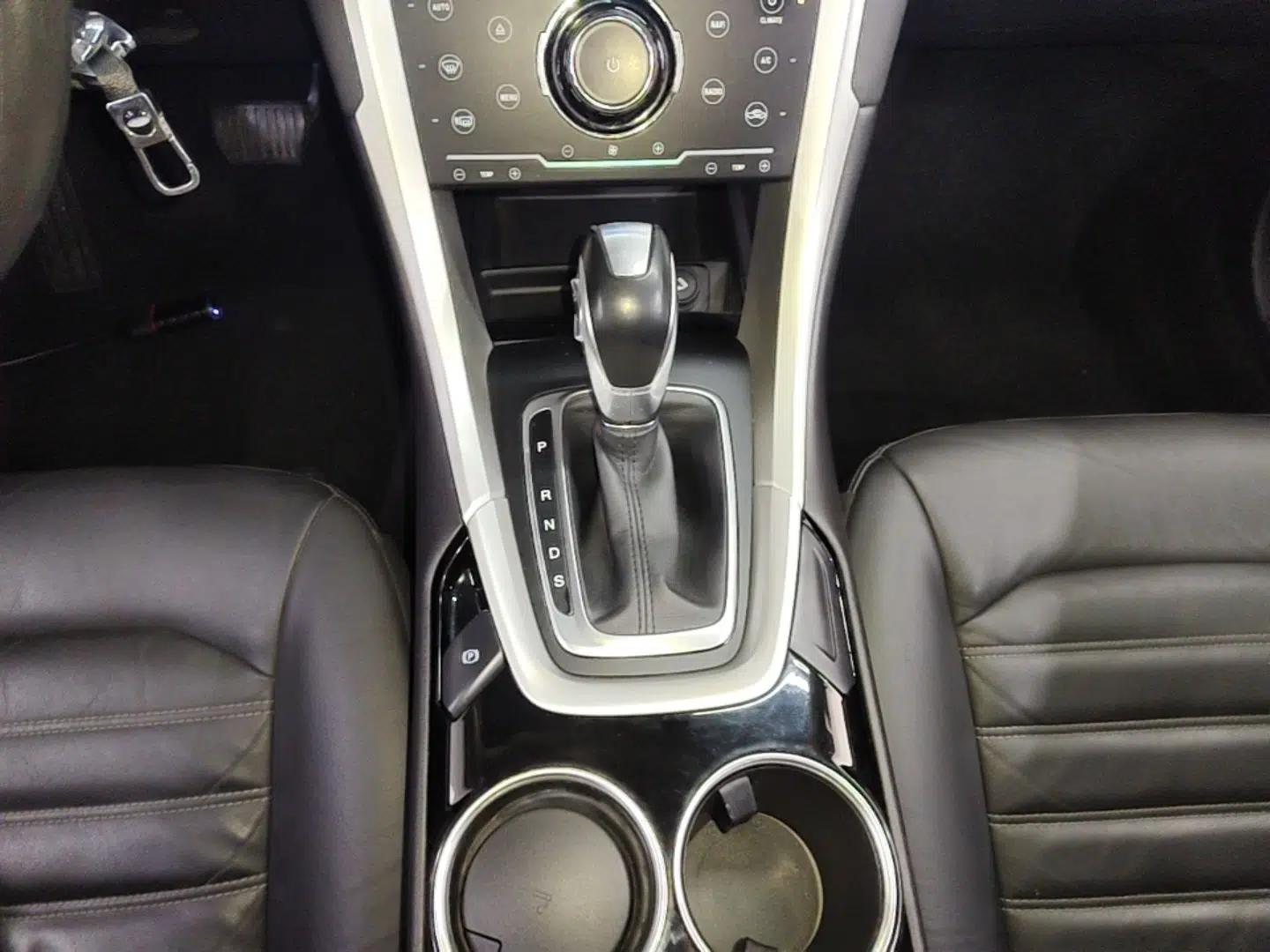 Ford Mondeo 2013 1.5L GTDi180 Fashion Edition — миниатюра 18