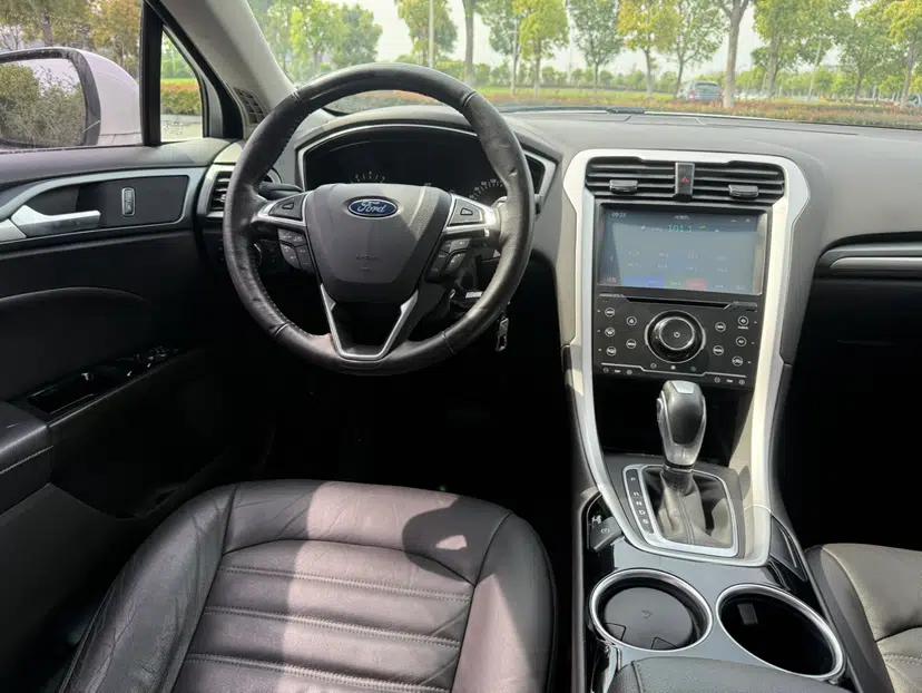 Ford Mondeo 2013 1.5L GTDi180 Fashion Edition — миниатюра 28