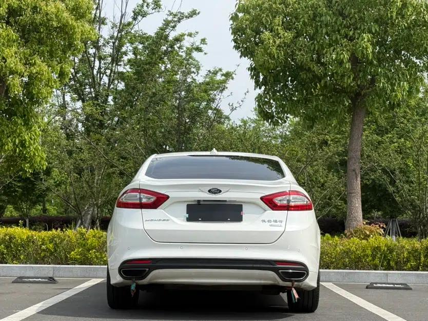 Ford Mondeo 2013 1.5L GTDi180 Fashion Edition — миниатюра 9