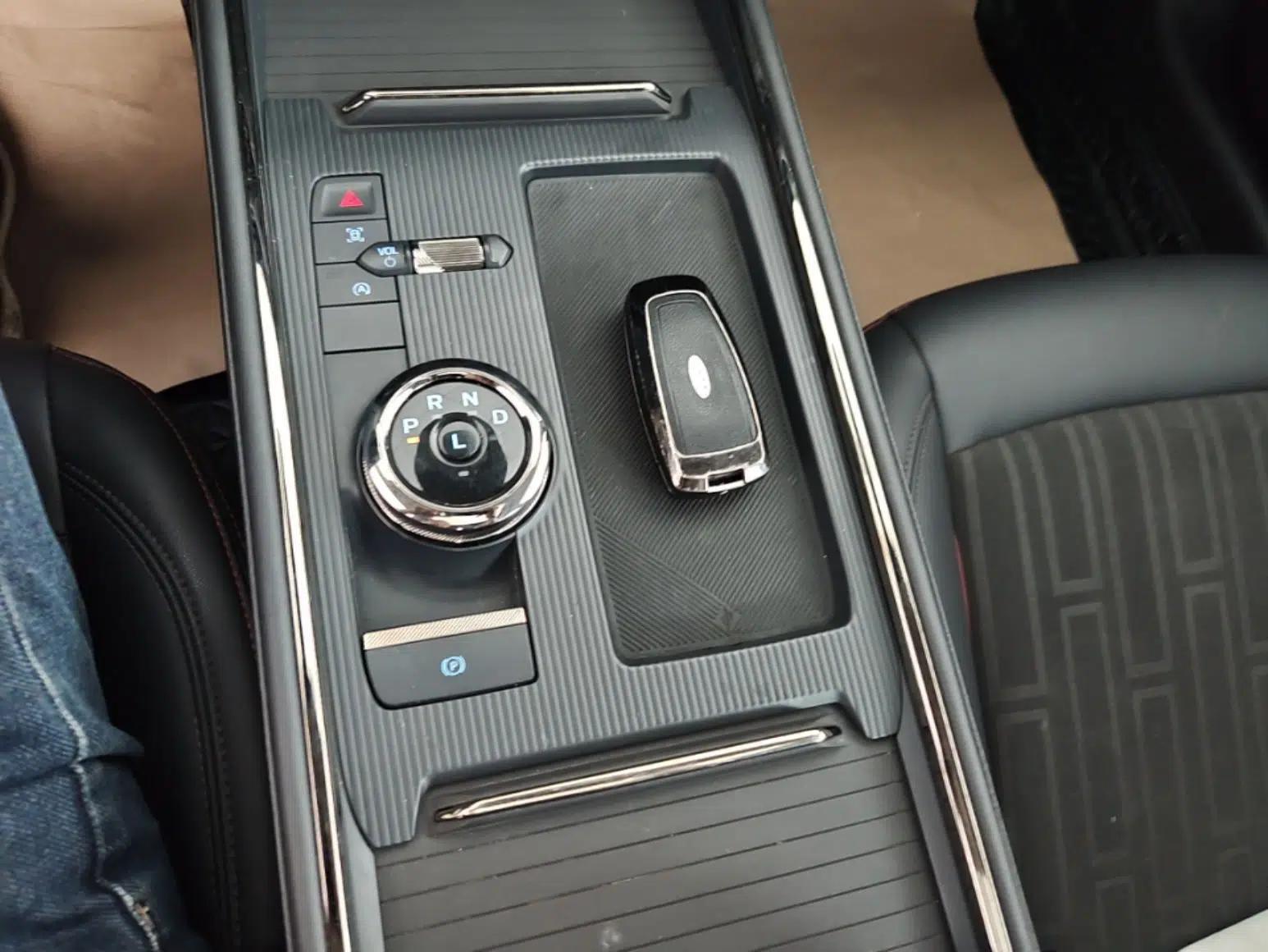Ford Mondeo 2022 Restyled EcoBoost 245 Luxury Version — миниатюра 17