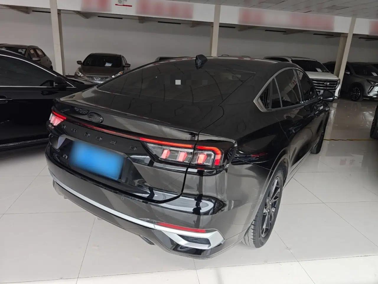 Ford Mondeo 2022 Restyled EcoBoost 245 Luxury Version — миниатюра 6