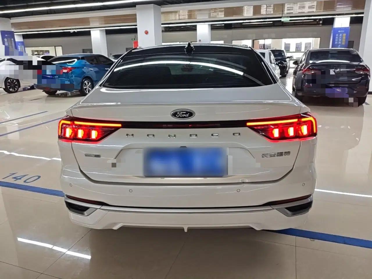 Ford Mondeo 2022 EcoBoost 245 Luxury Model — миниатюра 5