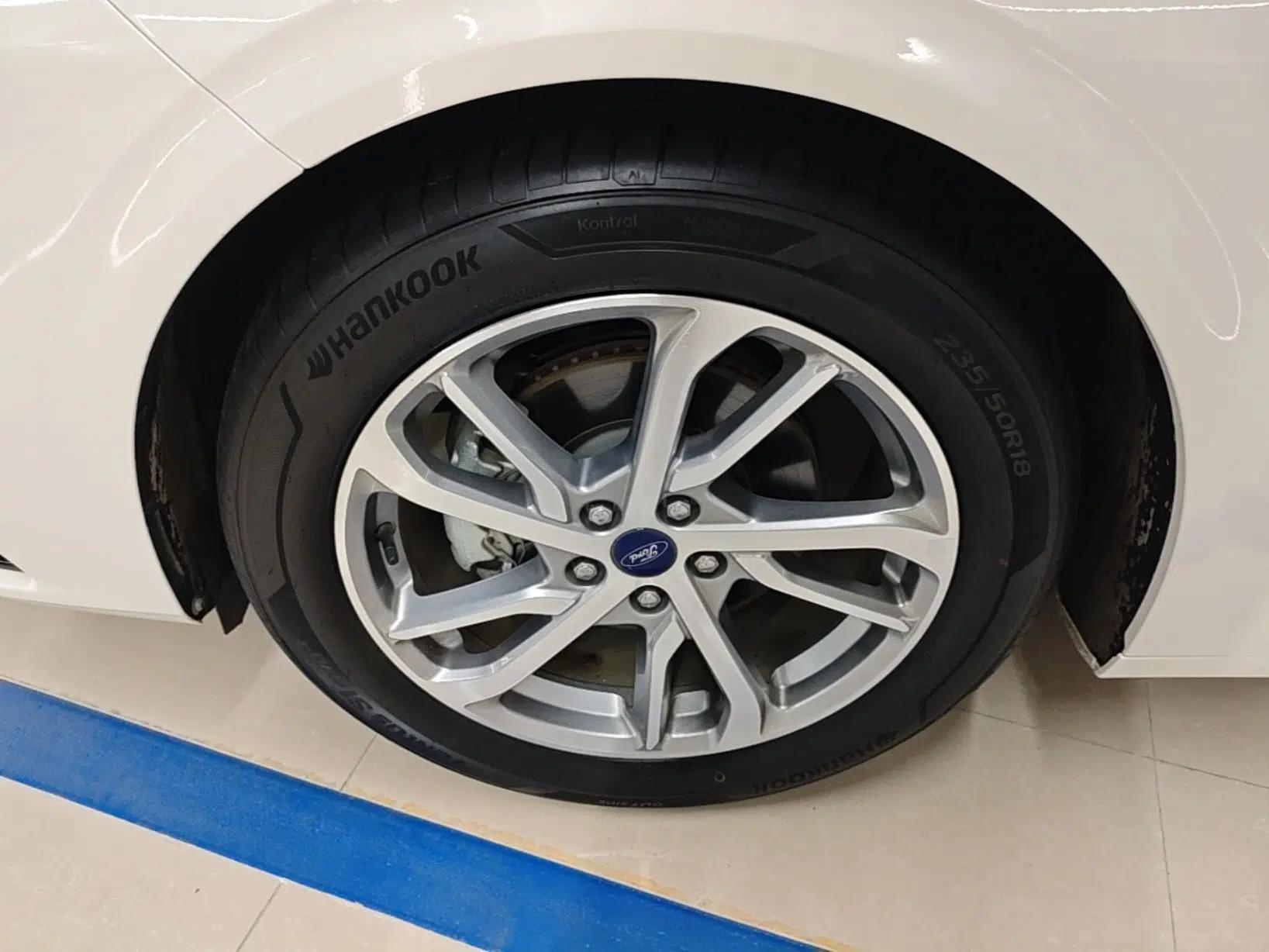 Ford Mondeo 2022 EcoBoost 245 Luxury Model — миниатюра 8