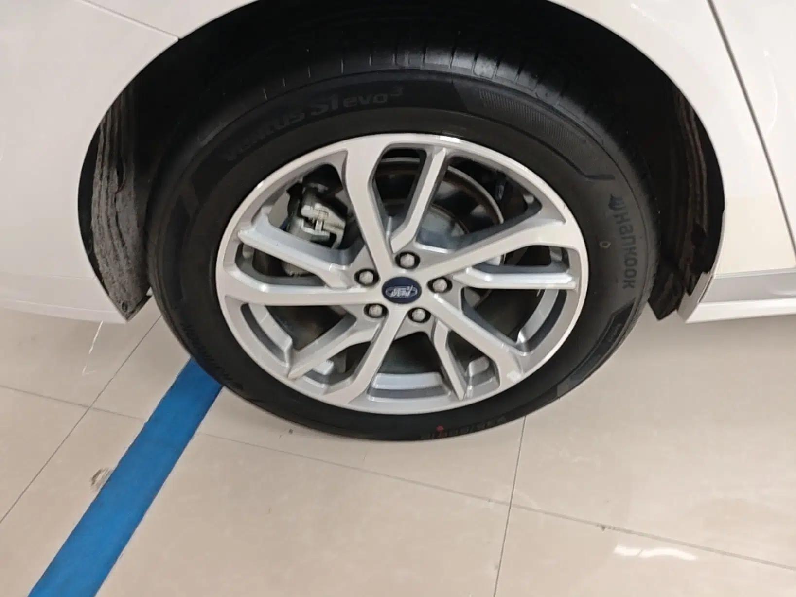Ford Mondeo 2022 EcoBoost 245 Luxury Model — миниатюра 10