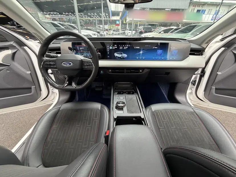 Ford Mondeo 2022 EcoBoost 245 Luxury Model — миниатюра 11