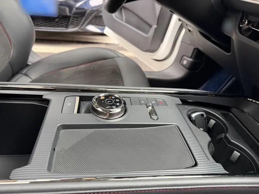 Ford Mondeo 2022 EcoBoost 245 Luxury Model — миниатюра 21