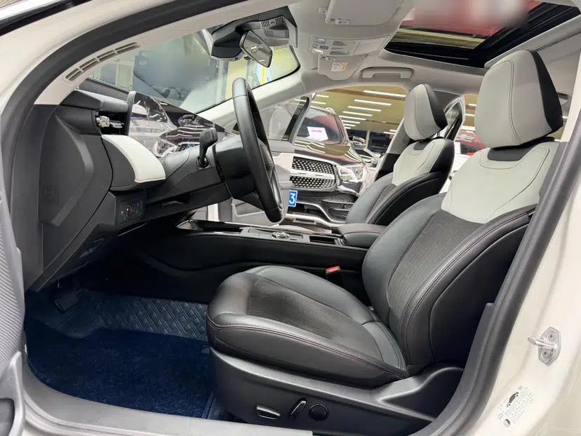 Ford Mondeo 2022 EcoBoost 245 Luxury Model — миниатюра 23