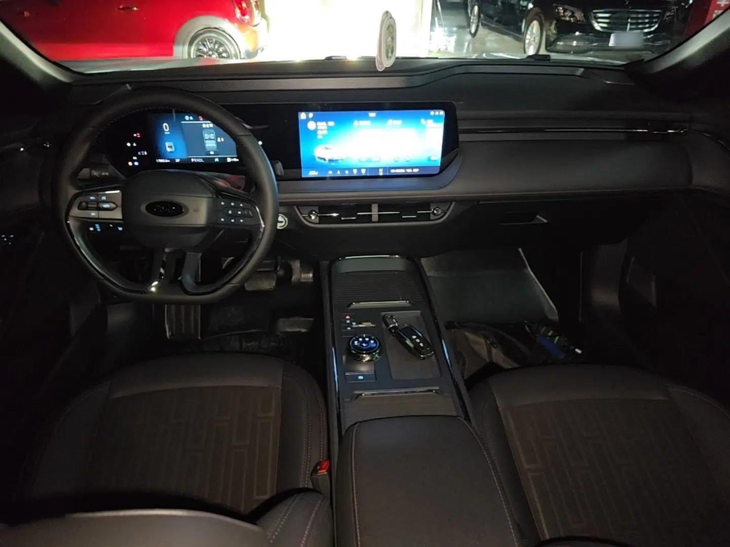Ford Mondeo 2025 1.5T EcoBoost Comfort Version — миниатюра 13