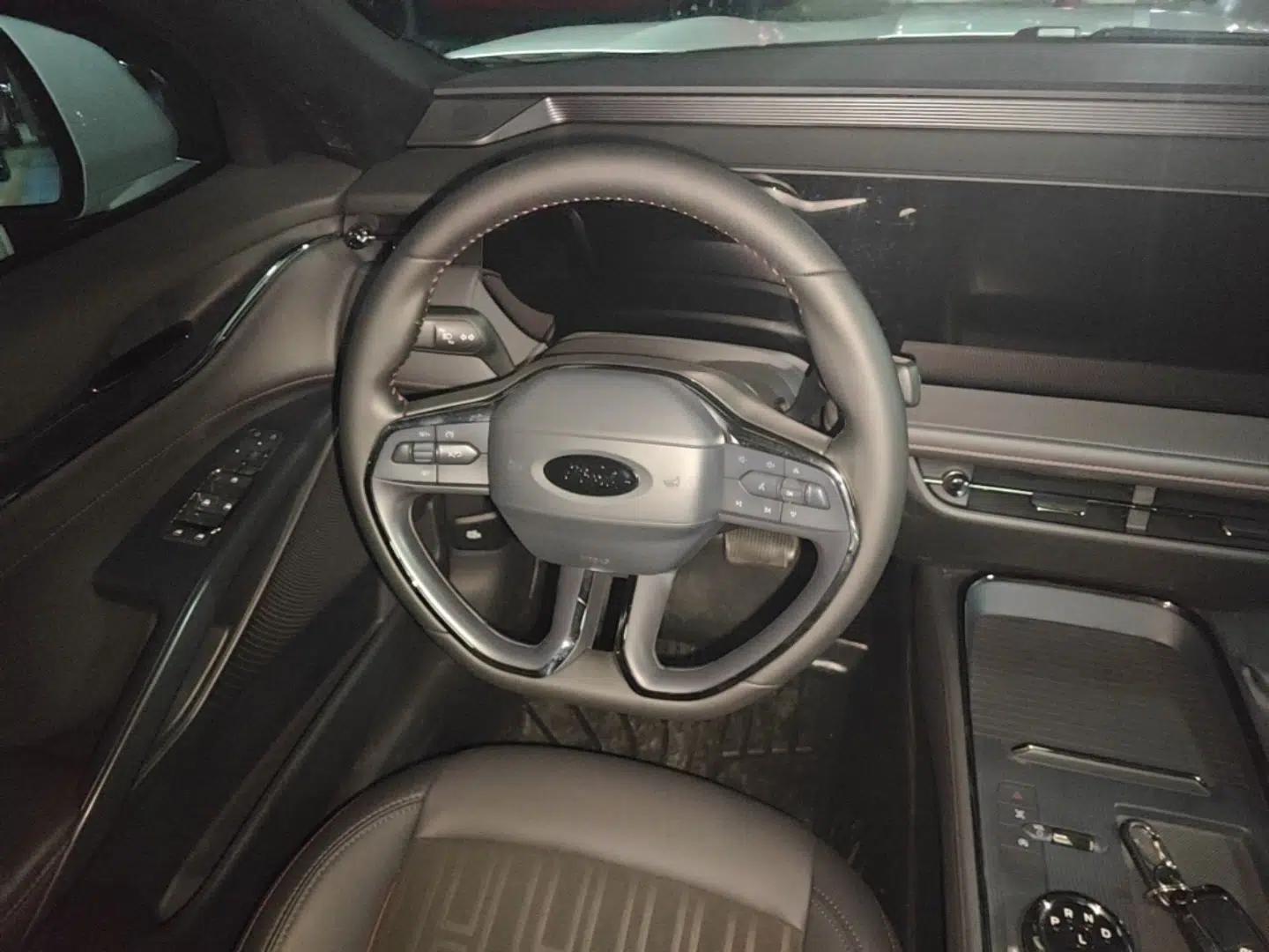 Ford Mondeo 2025 1.5T EcoBoost Comfort Version — миниатюра 14