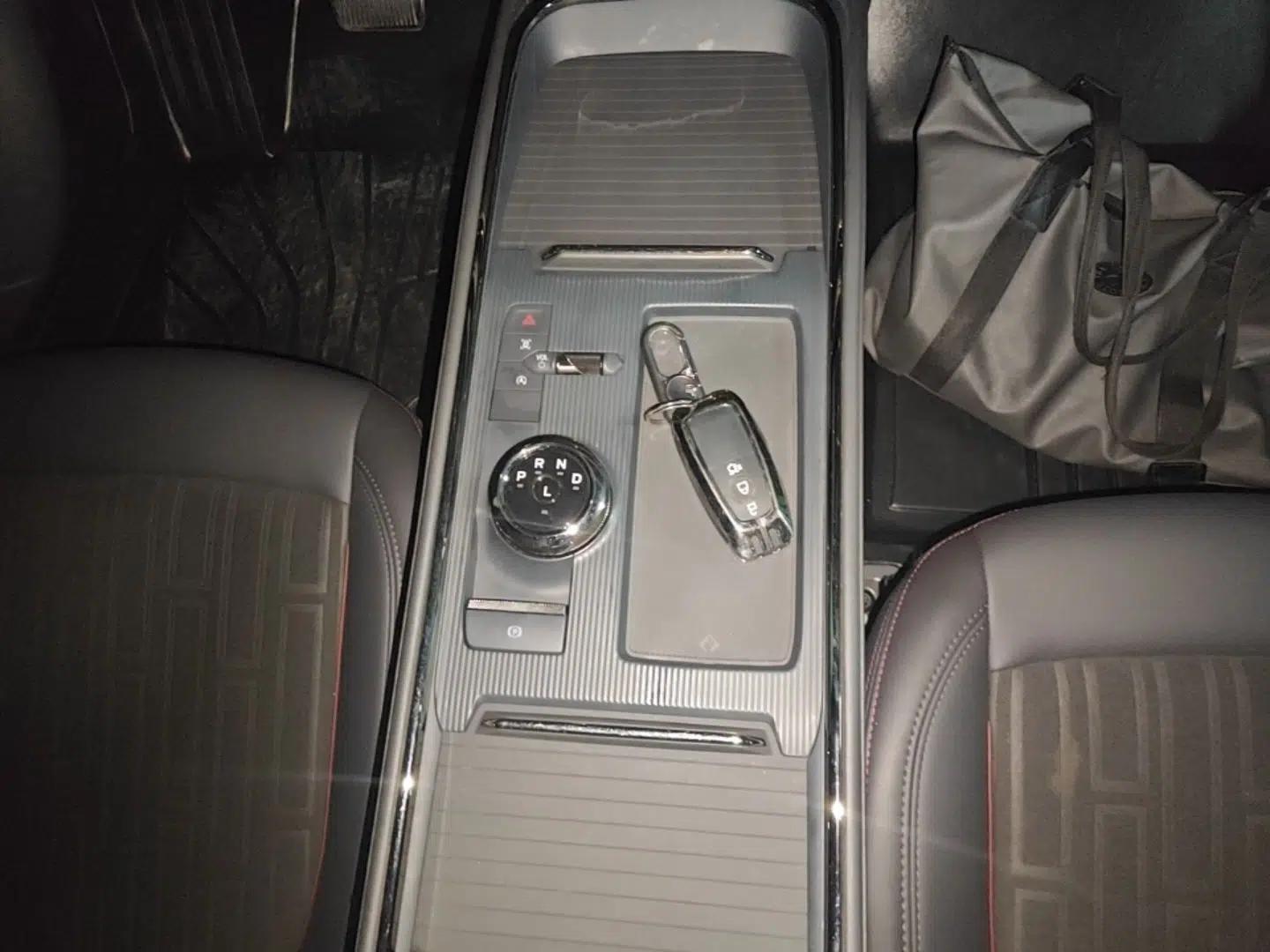 Ford Mondeo 2025 1.5T EcoBoost Comfort Version — миниатюра 17