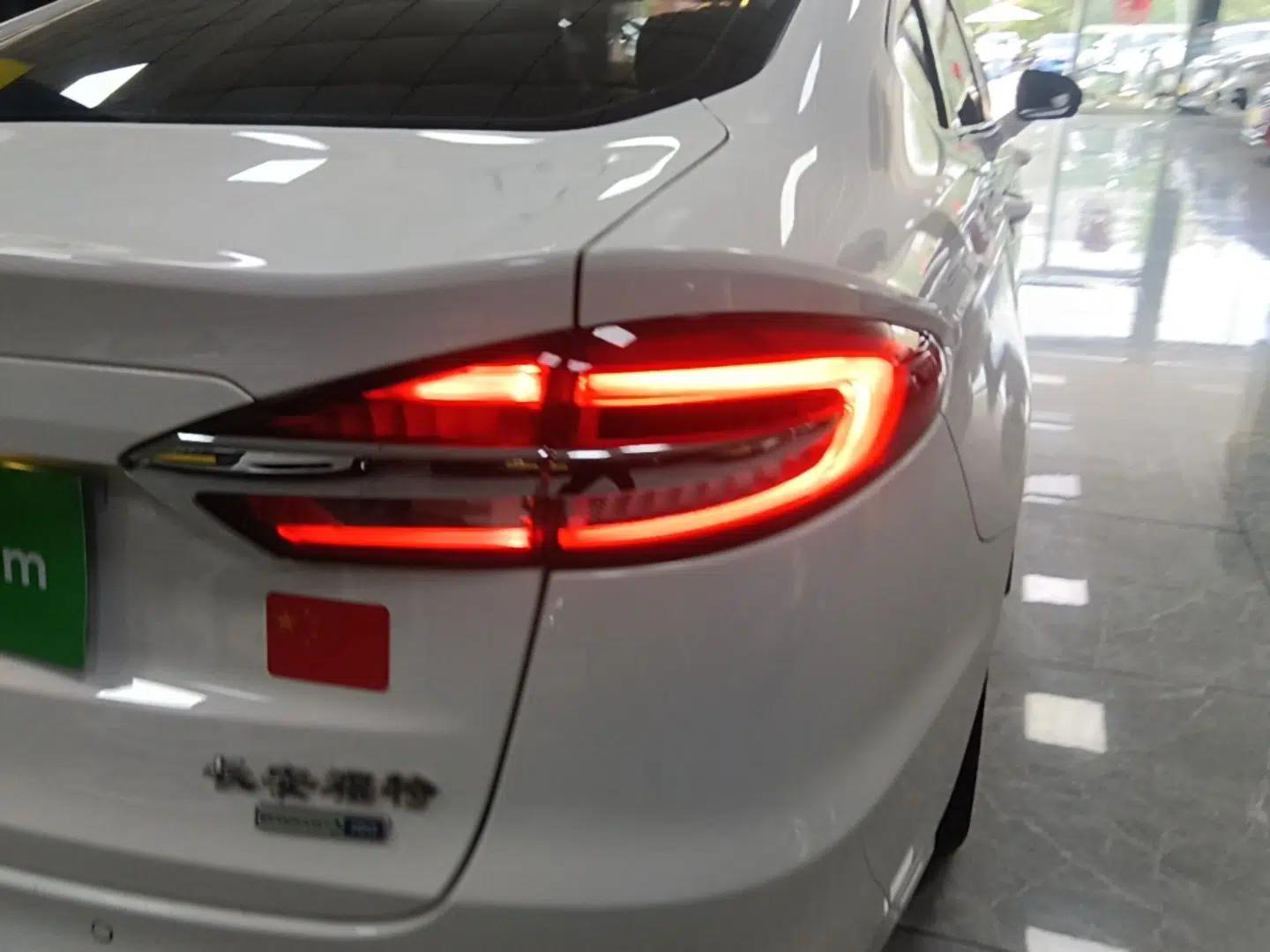 Ford Mondeo 2020 EcoBoost 180 Stylish Model — миниатюра 7