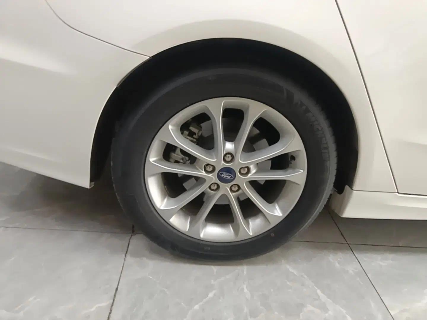 Ford Mondeo 2020 EcoBoost 180 Stylish Model — миниатюра 10