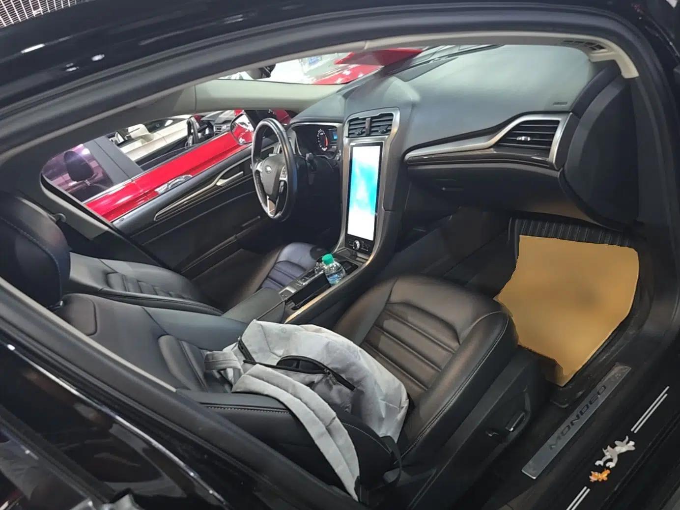 Ford Mondeo 2020 EcoBoost 180 Stylish Model — миниатюра 23