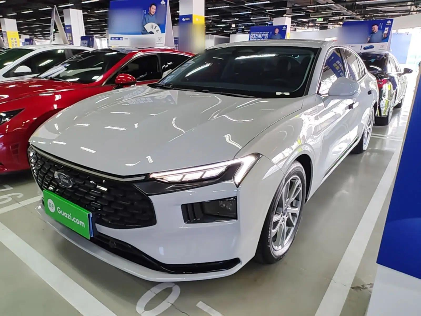Ford Mondeo 2023 EcoBoost 180 Luxury Model — миниатюра 1