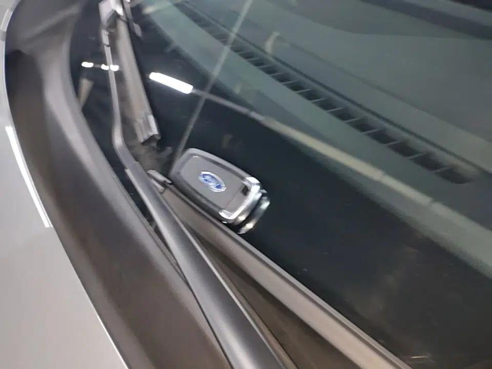 Ford Mondeo 2025 2.0T EcoBoost Luxury Version — миниатюра 12