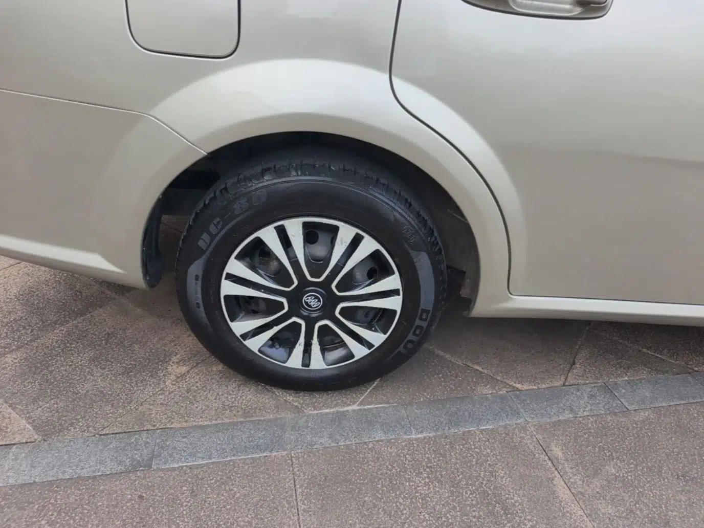 Buick Excelle 2015 1.5L Automatic Classic Model — миниатюра 10