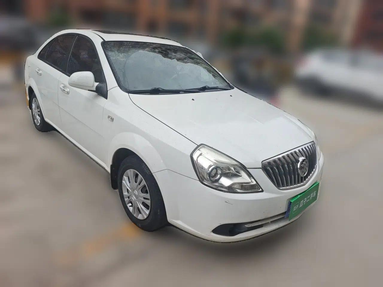 Buick Excelle 2013 1.5L Manual Classic Model — миниатюра 3
