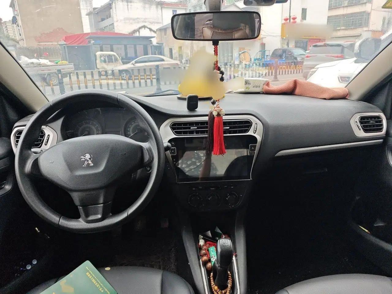 Peugeot 301 2016 1.6L Manual Comfort Edition — миниатюра 18