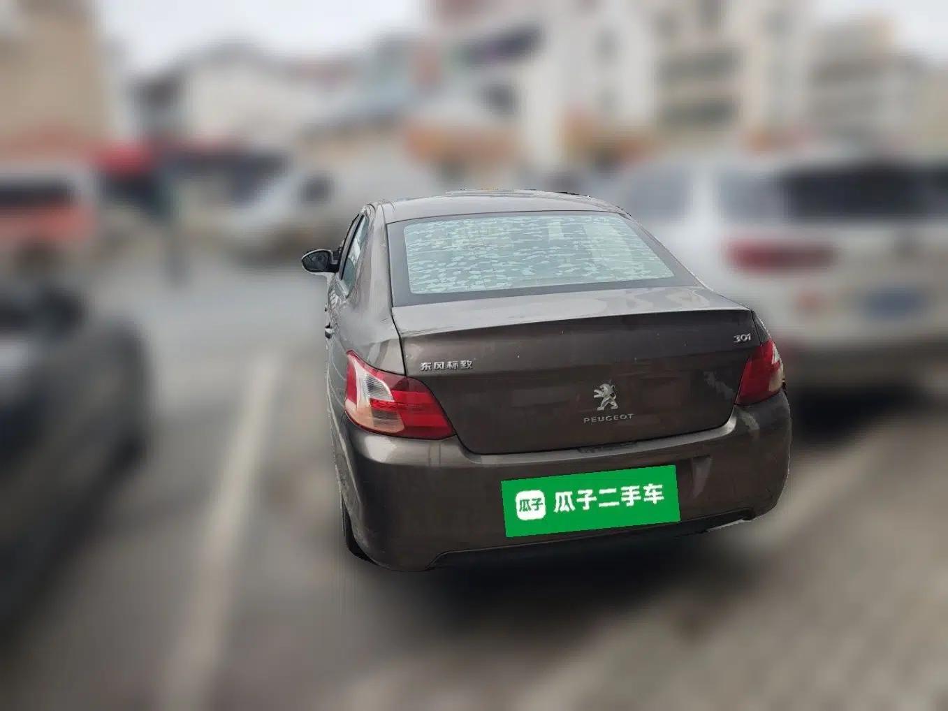 Peugeot 301 2016 1.6L Manual Comfort Edition — миниатюра 4