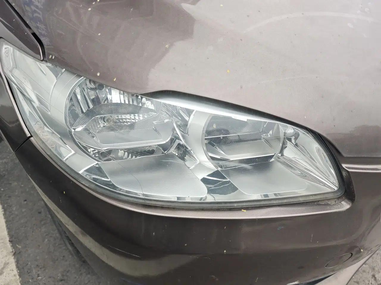 Peugeot 301 2016 1.6L Manual Comfort Edition — миниатюра 7